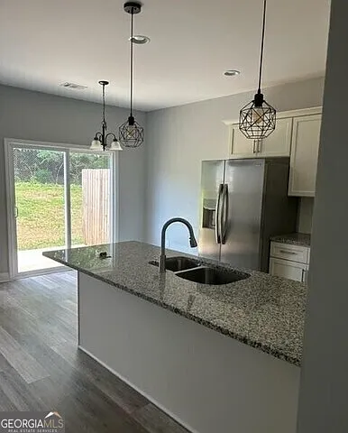 4705 Chariot Dr — Photo 3