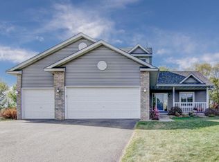 1177 Peninsula Rd, New Richmond, WI 54017