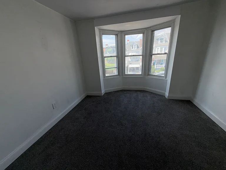 1332 Green St — Photo 8