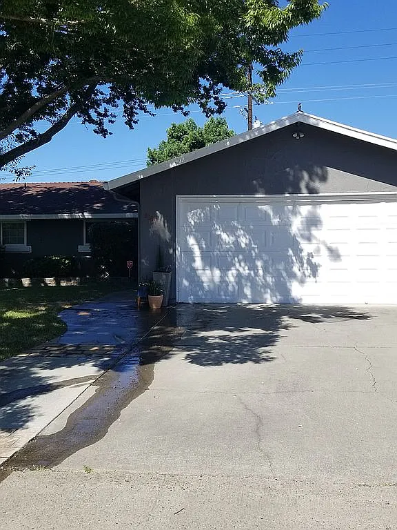 8009 Dicus Ct photo 1