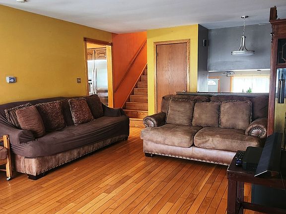 3rd image of 11532 S Avenue G