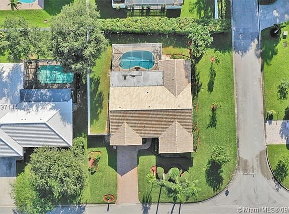 2nd image of 219 NW 92nd Ave