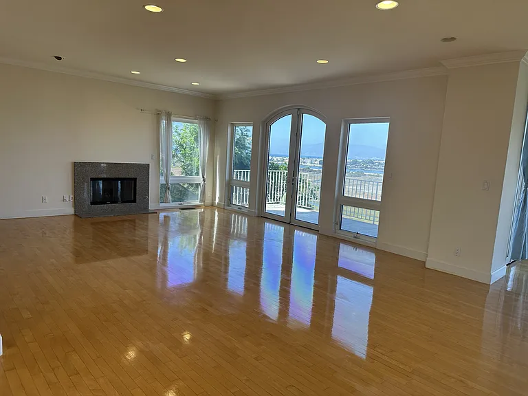 8120 Billowvista Dr — Photo 5