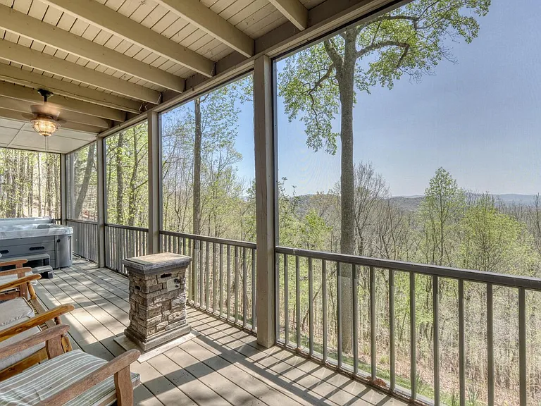 1142 Walnut Rdg — Photo 3