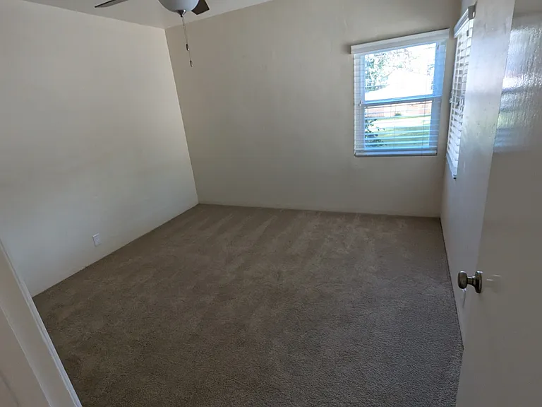 1430 N Myers St — Photo 8