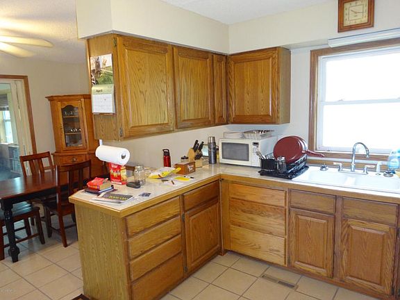 5th image of 2396 Wildwood Cir
