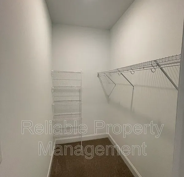 237 Brisbane Dr — Photo 20