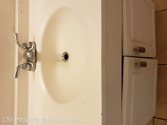 4th image of 2565 Lynnwood St APT 26