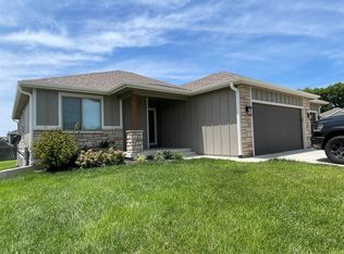 2511 SE Saturn Dr, Topeka, KS 66605