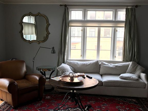 5th image of 1307 Bay St APT 1