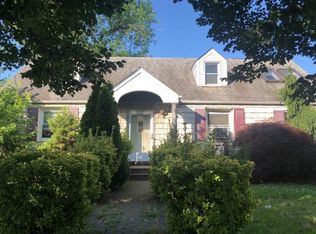803 Ercama St, Linden, NJ 07036