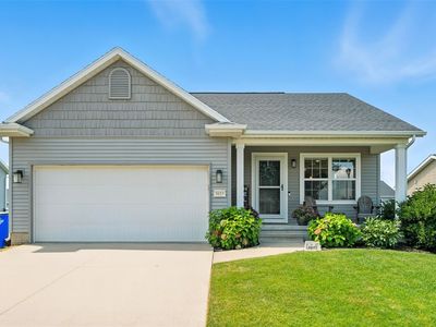 8615 Harrington Dr NE, Cedar Rapids, IA, 52402