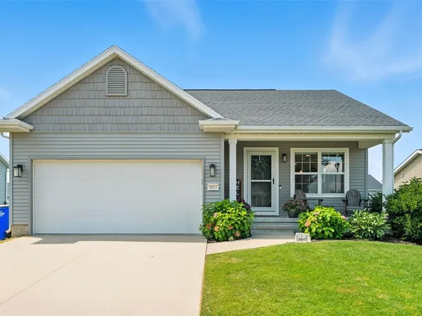 8615 Harrington Dr NE, Cedar Rapids, IA 52402