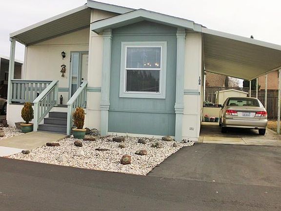 2nd image of 108 Oakwood Drive UNIT 108