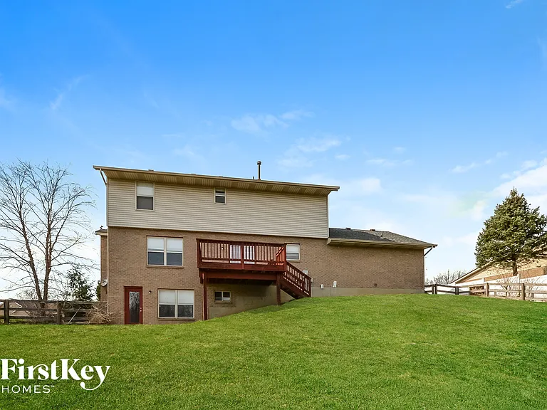 5456 Shady Meadows Dr — Photo 15