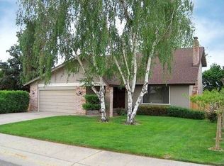 7050 Wavecrest Way, Sacramento, CA