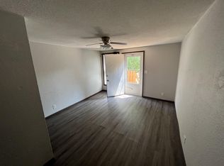 637 Jefferson St #1, Dubuque, IA 52001