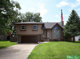 900 Fort St, Papillion, NE 68046