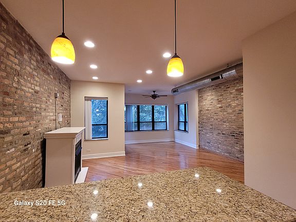 5th image of 2647 N Washtenaw Ave #2