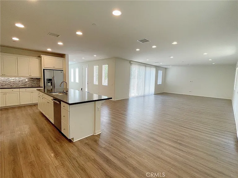 417 W Bagnall St — Photo 6