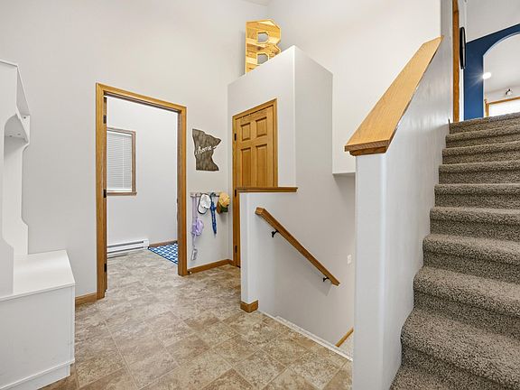 4th image of 1551 34th Ave S