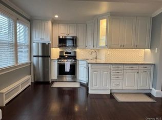 38-23 219th St #2, Bayside, NY 11361