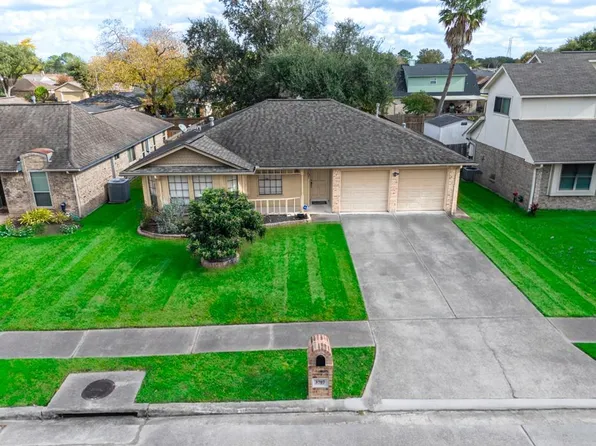 3707 Pine Cone Trl, Pasadena, TX 77505