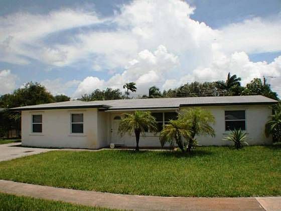 1st image of 8959 SW 52nd Ct