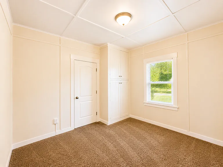 18425 Hatler Dr — Photo 16