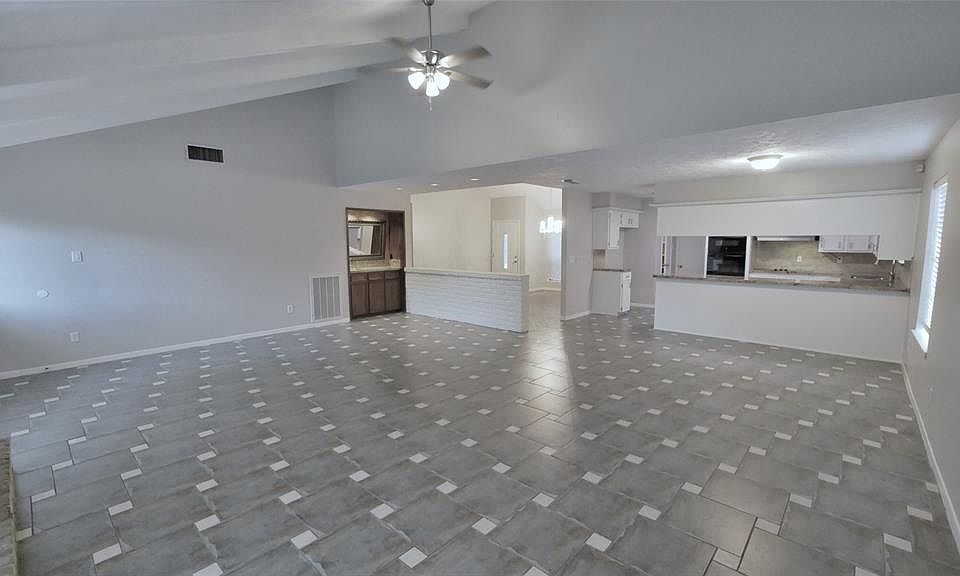 1st image of 21318 Park Brook Dr