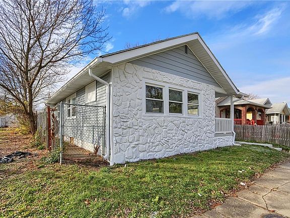 3rd image of 938 N Kealing Ave
