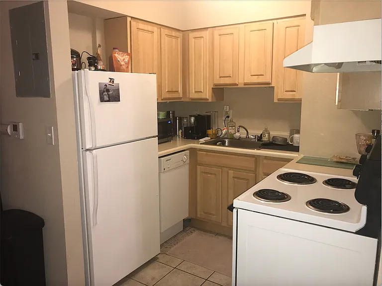 4334 Maryland Ave #201 — Photo 5