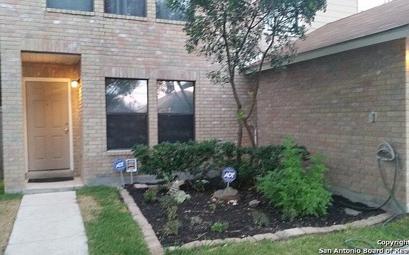 2nd image of 7919 Cortland Oak