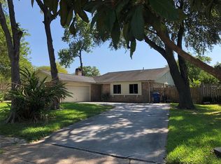 7003 Sandy Knolls Dr, Spring, TX 77379