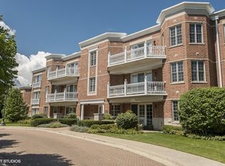 1865 Old Willow Rd UNIT 213, Northfield, IL 60093
