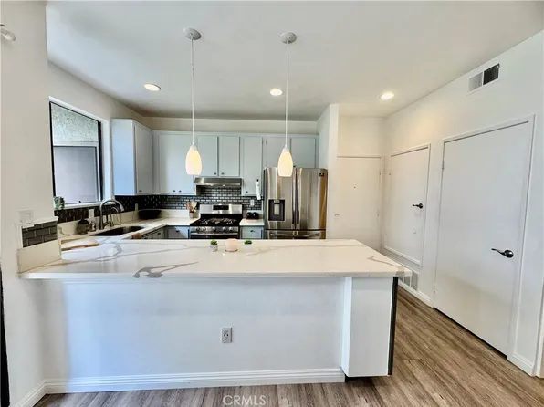 10580 Lakeside Dr N Unit E, Garden Grove, CA 92840