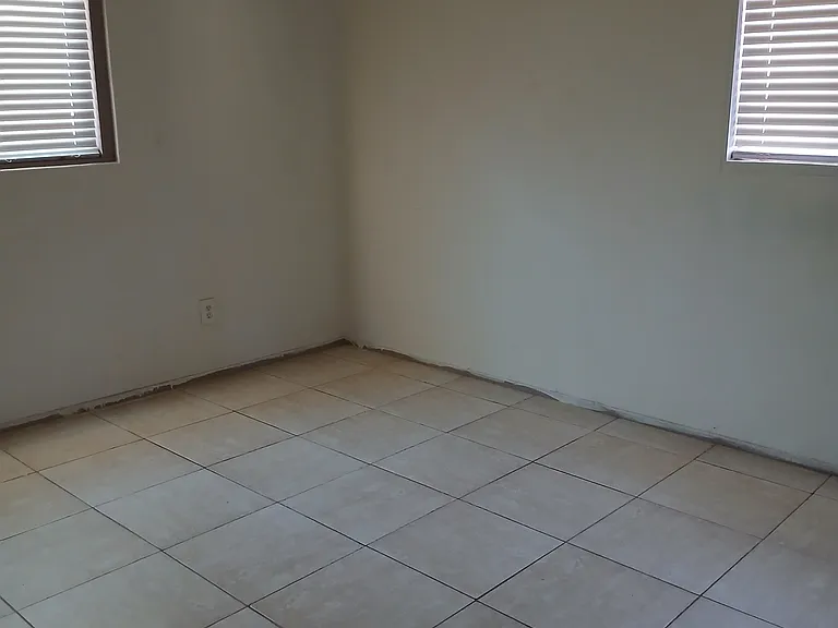 2937 W Solano Dr S — Photo 9