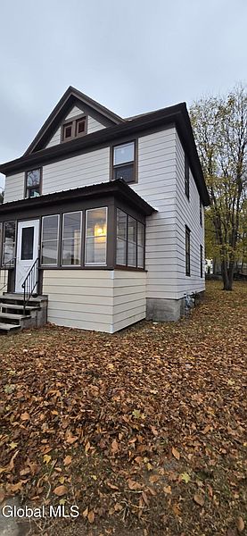 3rd image of 22 Summer Street