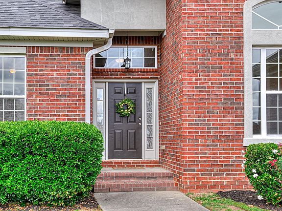 3rd image of 657 Cornerstone Pl