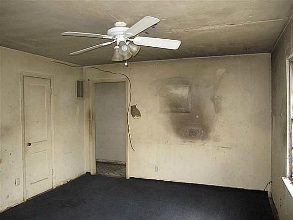 4th image of 2637 Oates Dr