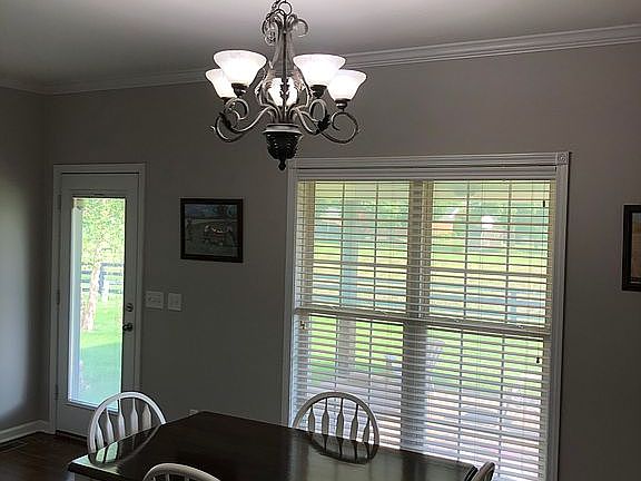 5th image of 850 Poppy Hills Way