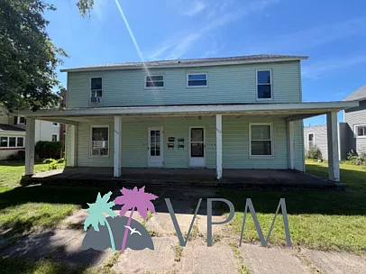 425 Lake Ave #4