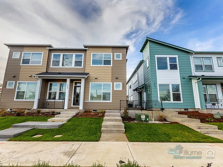 3675 SW 209th Ave — Photo 4