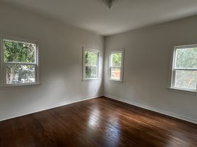 2224 Silver Ridge Ave, Los Angeles, CA