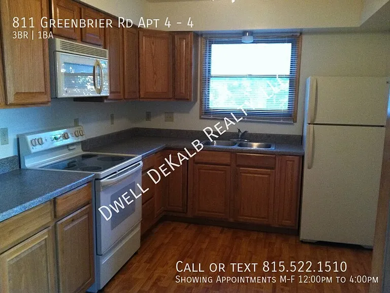 811 Greenbrier Rd #4 — Photo 2