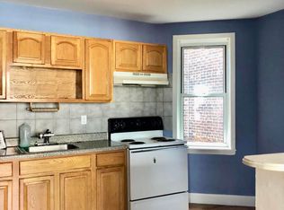 54-18 Flushing Ave #2F, Maspeth, NY 11378