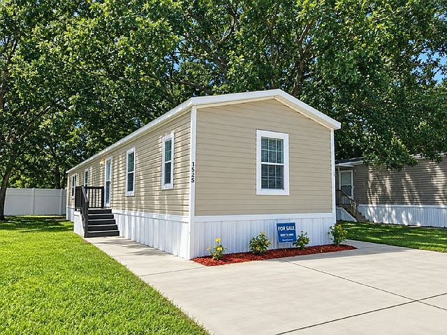 1st image of 7268 Greenbrier Village Rd #8