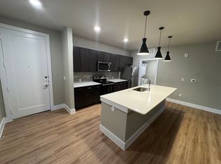 6460 E Riverside Dr #222, Austin, TX 78741