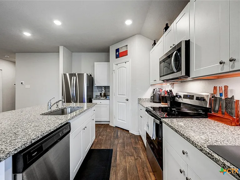 849 Gerardia Ct — Photo 8