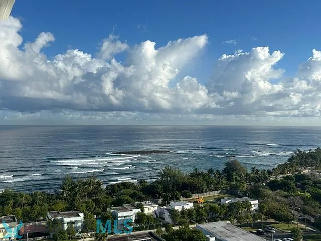 Atlantis (Condominio) — Photo 3
